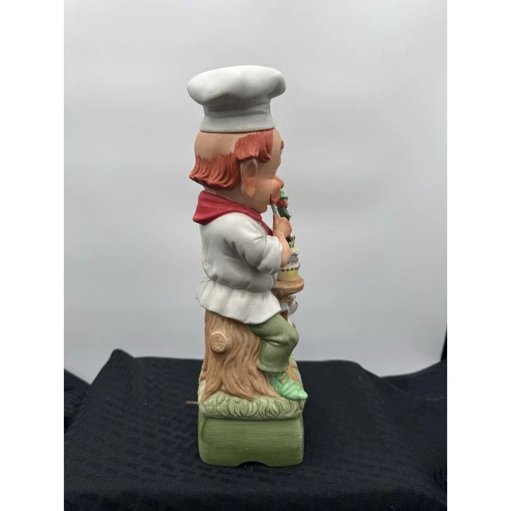 Hoffman Distilling Comapny. 1978 *MR. BAKER* Musical decanter